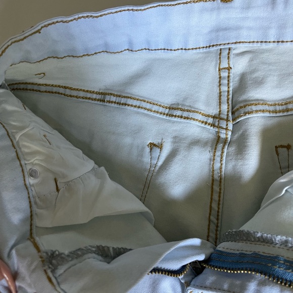 NWOT High Rise Slight Flare Bottom Jean - Picture 7 of 8